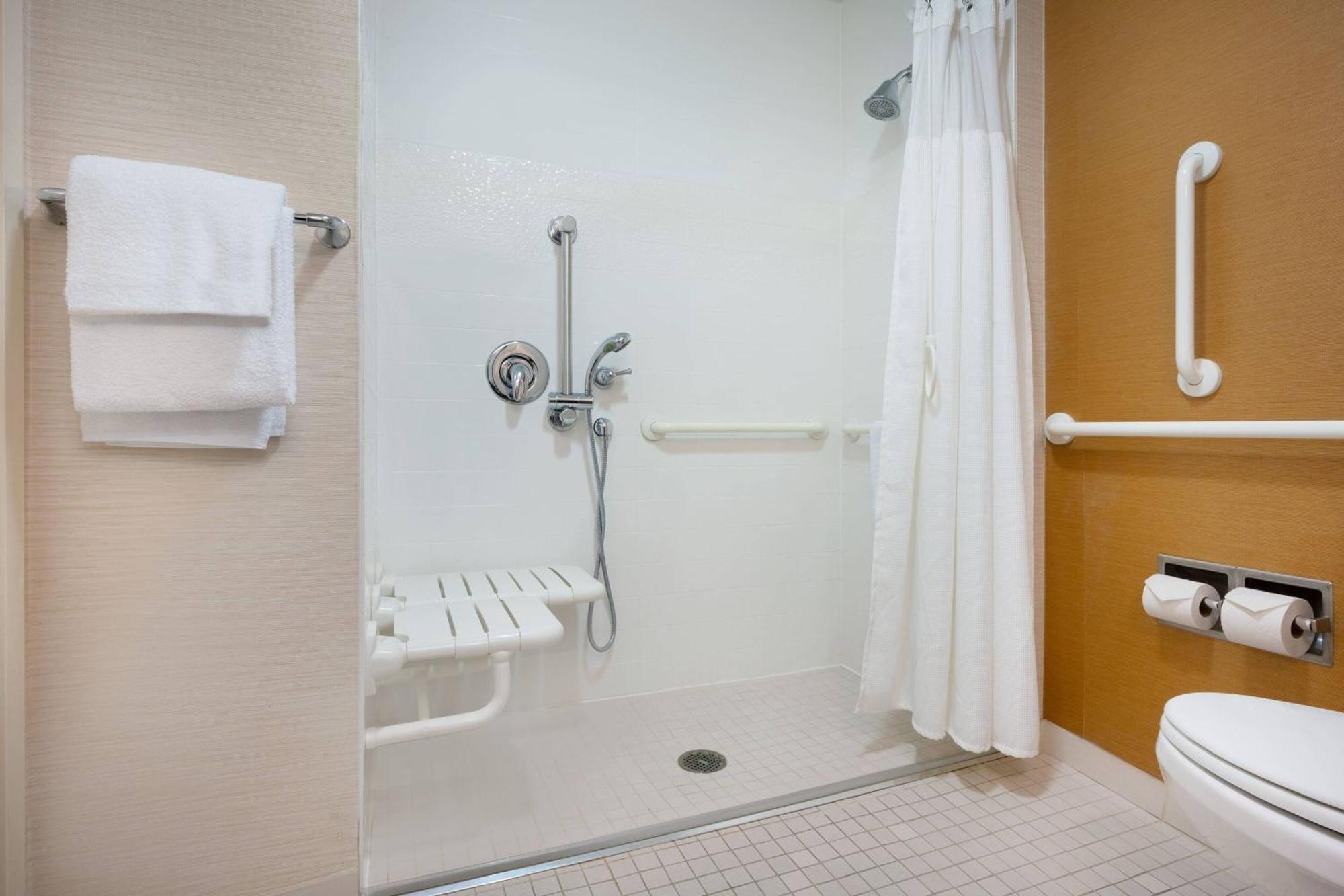 Fairfield Inn & Suites Chicago Midway Airport Bedford Park エクステリア 写真