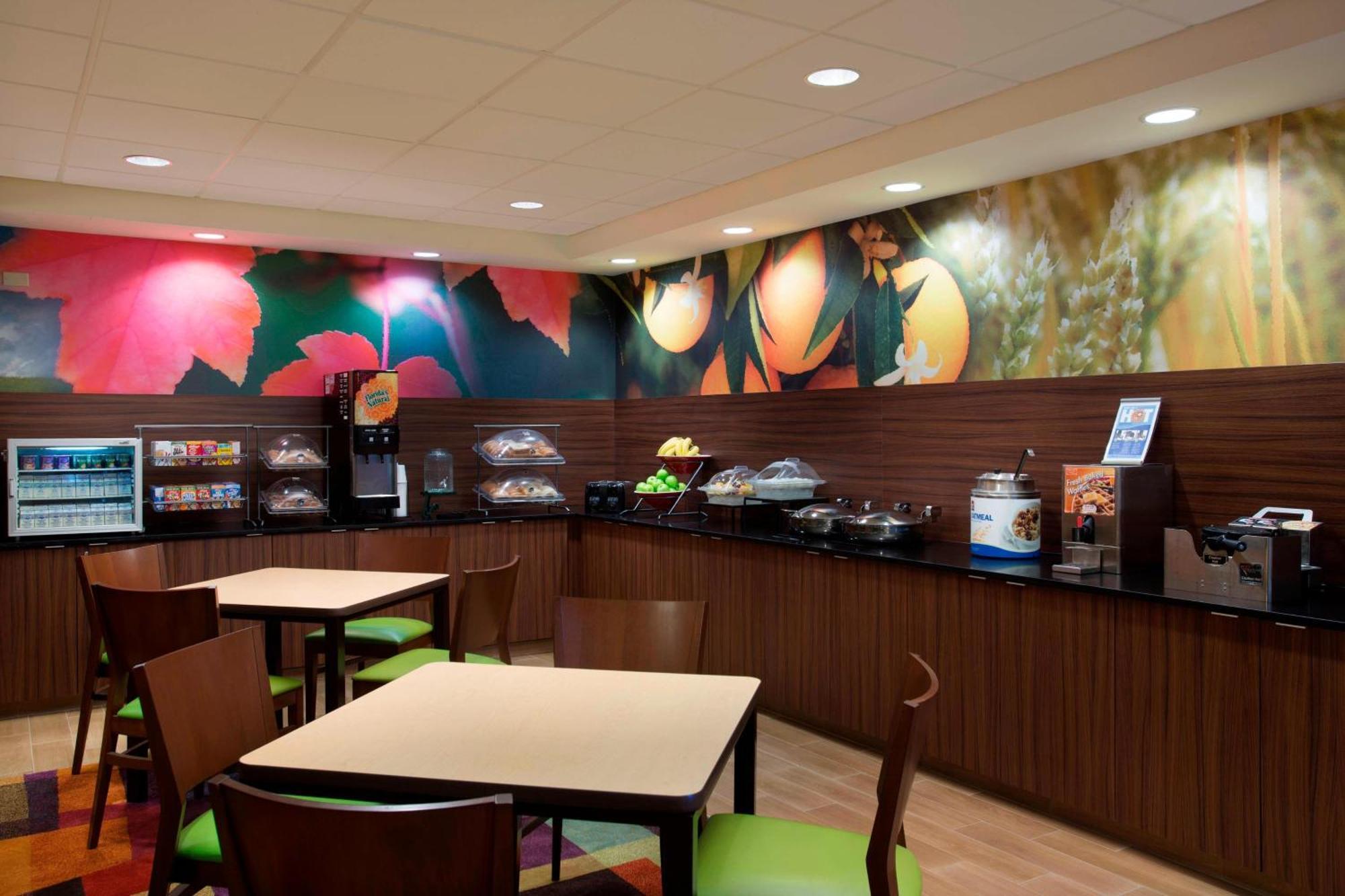 Fairfield Inn & Suites Chicago Midway Airport Bedford Park エクステリア 写真